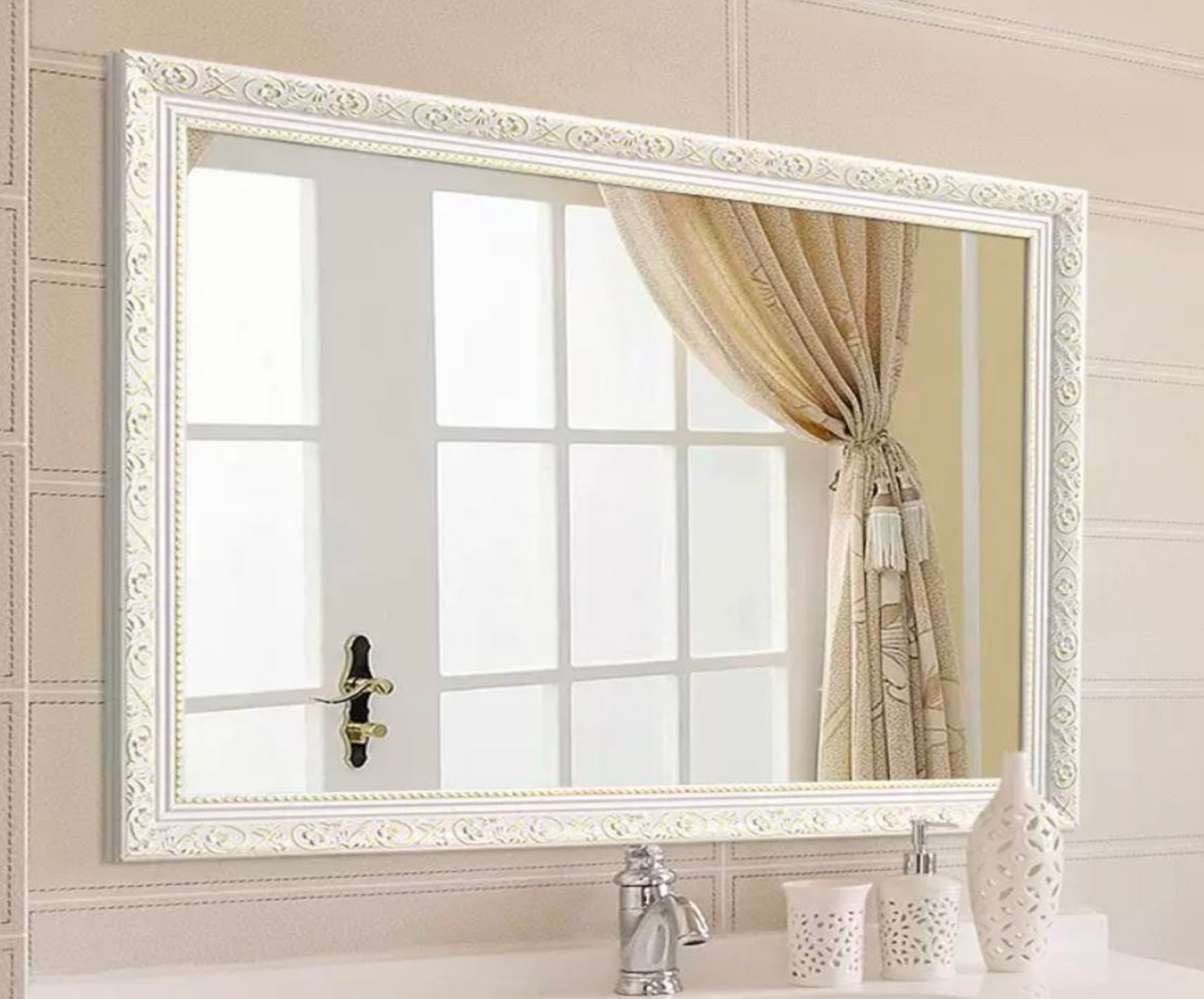 Vintage 3D Relief Solid Wood Frame Mirror